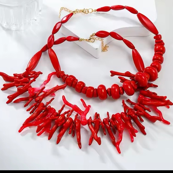 Vintage Red Coral Statement Necklace - Picture 8 of 16